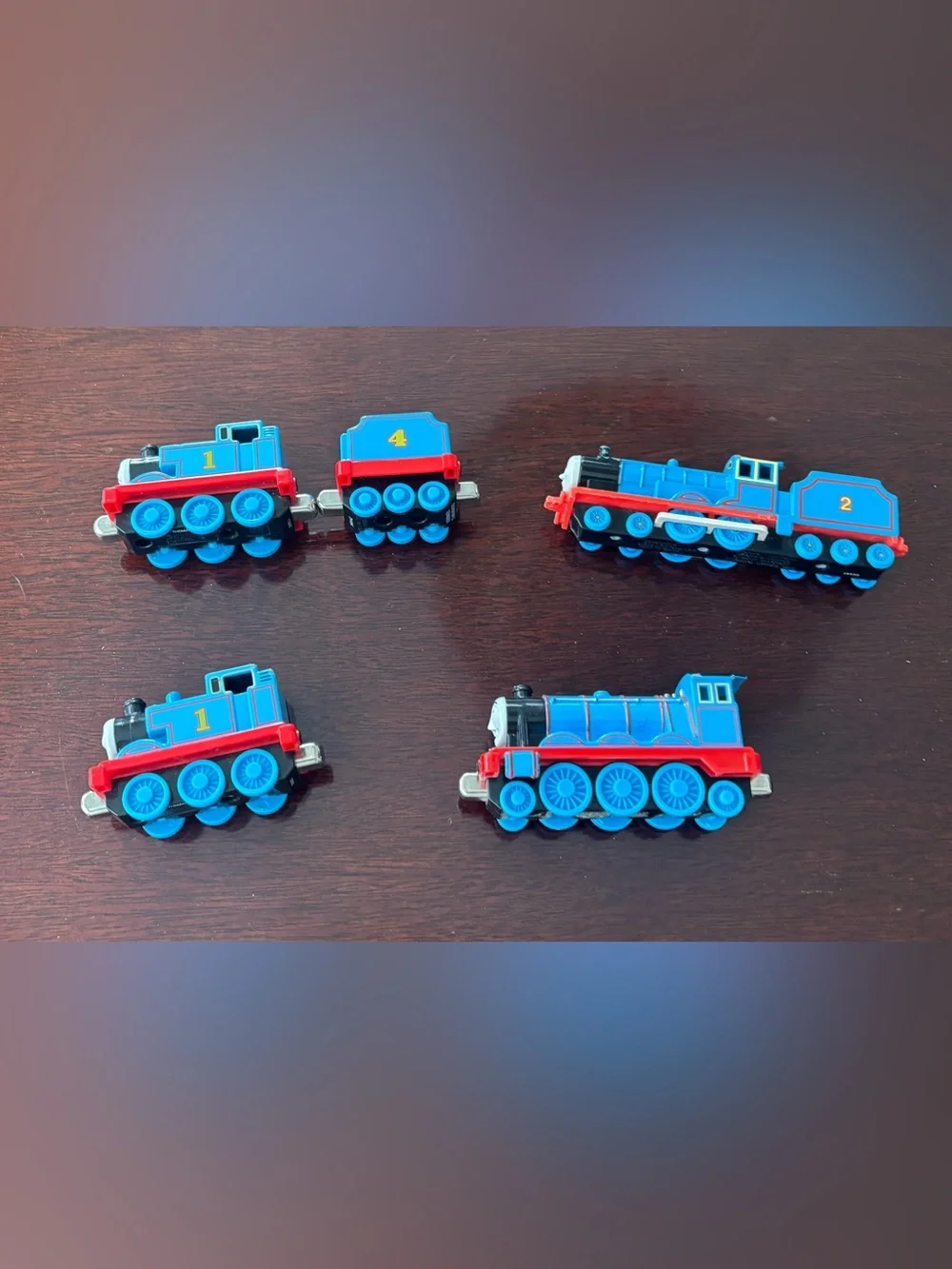 Thomas & Friends Blue and Red Mini Engine Pack - 5 Pieces